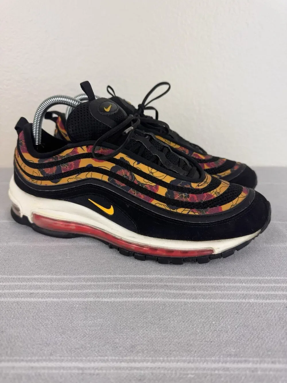 Women’s Nike Air Max 97 Athletic Running Sneakers Trainers Black Gold Floral 9